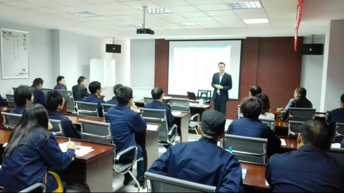 公司着力构建学习型企业，让文化成为企业灵魂