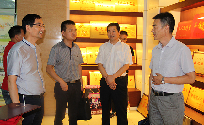 公司“两个健康”得到市统战部的好评 公司“两个健康”得到市统战部的好评